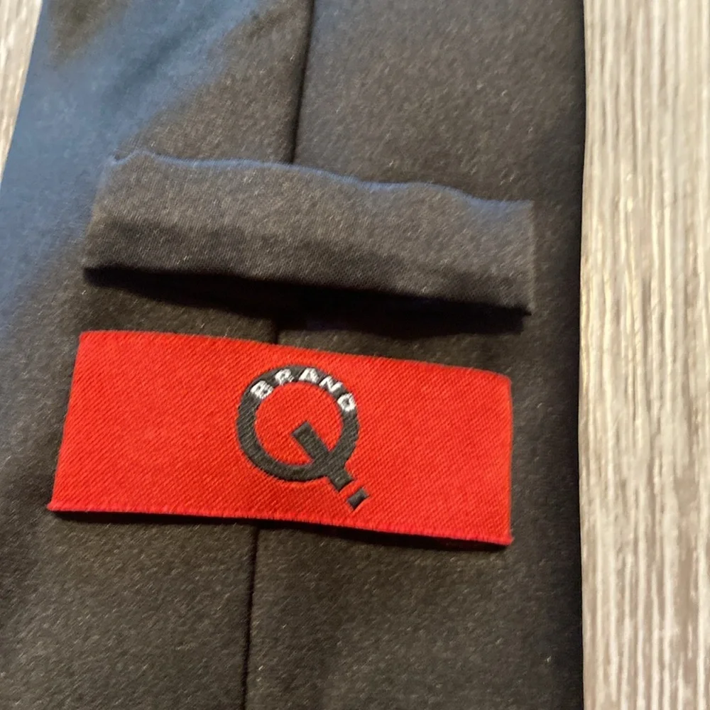 Brand Q Elegant Black Necktie